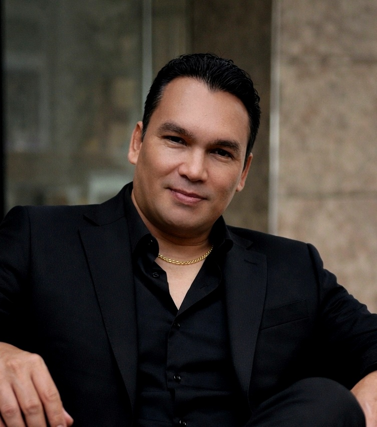 Norman Tobar